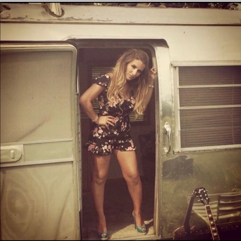 ASO Jessie James Decker pins+needles romper